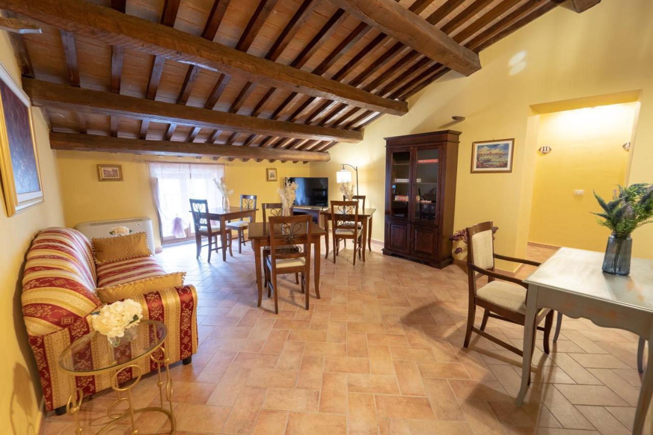Albergo La Loggia Di San Martino Gualdo Tadino Exterior foto